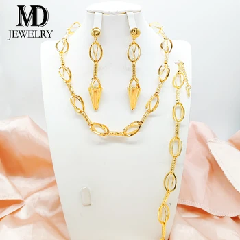 Комплекты ювелирных изделий золотого цвета Ожерелье Браслет и серьги с полым дизайном для женщин Ювелирные изделия роскошного качества Юбилейные
